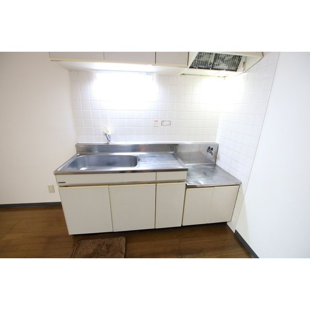 �y�L�b�`���z�@