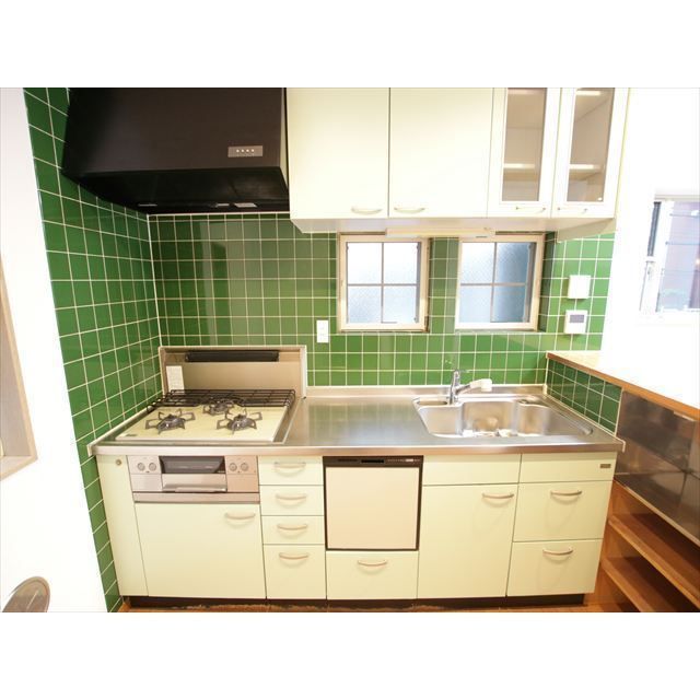 �y�L�b�`���z�@