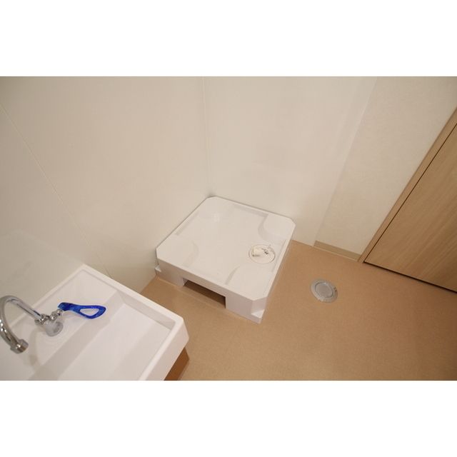 �y���̑��ݔ��z�@