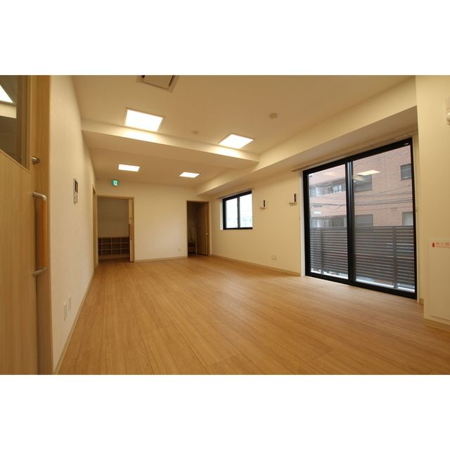 �y���̑������E�X�y�[�X�z�@