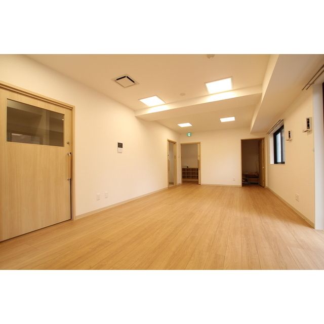 �y���̑������E�X�y�[�X�z�@