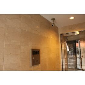 �y�G���g�����X�z�@