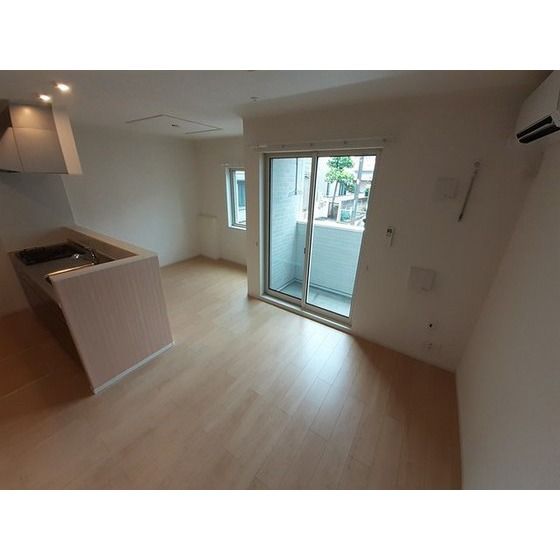 �y�����E���r���O�z�@