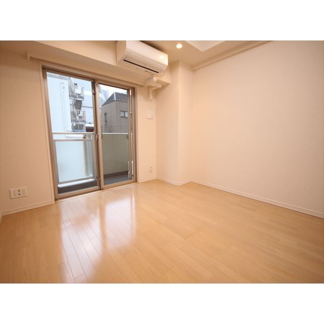 �y���̑������E�X�y�[�X�z�@