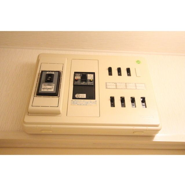 �y���̑��ݔ��z�@