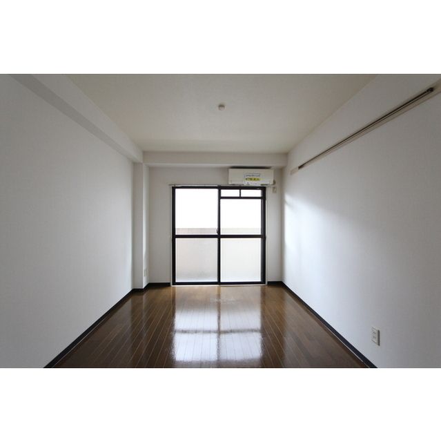 �y�����E���r���O�z�@