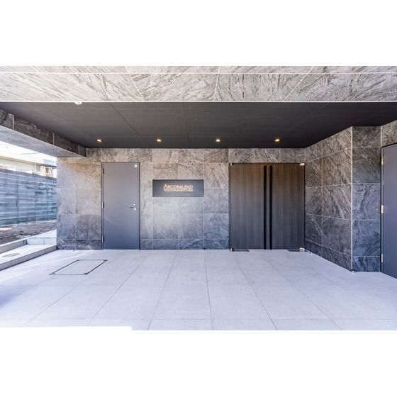 �y�G���g�����X�z�@