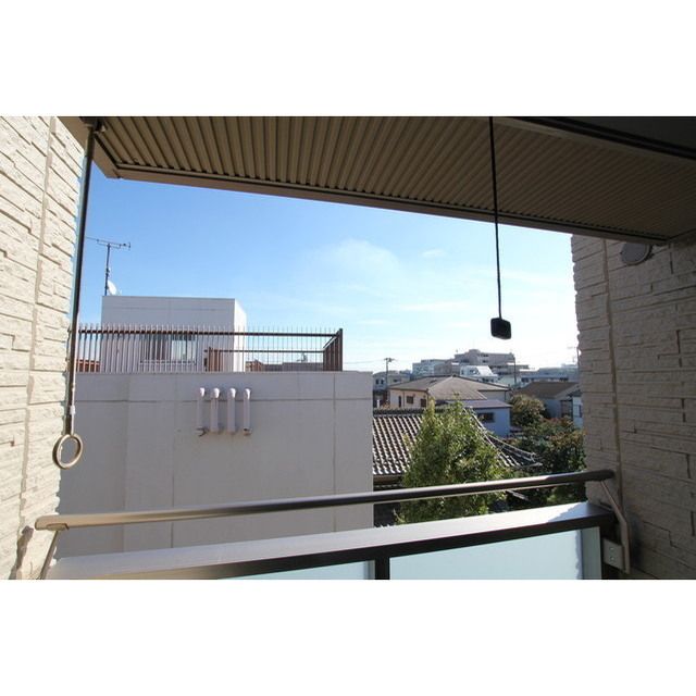 �y���]�z�@