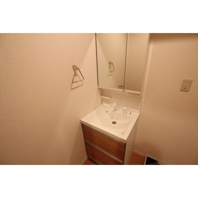 �y���ʏ��z�@