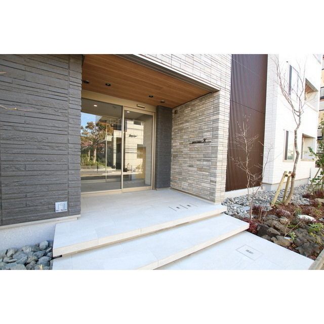 �y�G���g�����X�z�@