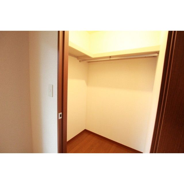 �y���[�z�@���E�H�[�N�C���N���[�[�b�g
