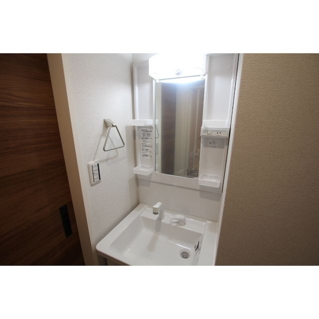 �y���ʏ��z�@�V�����v�[�h���b�T�[�t���Ɨ����ʑ�
