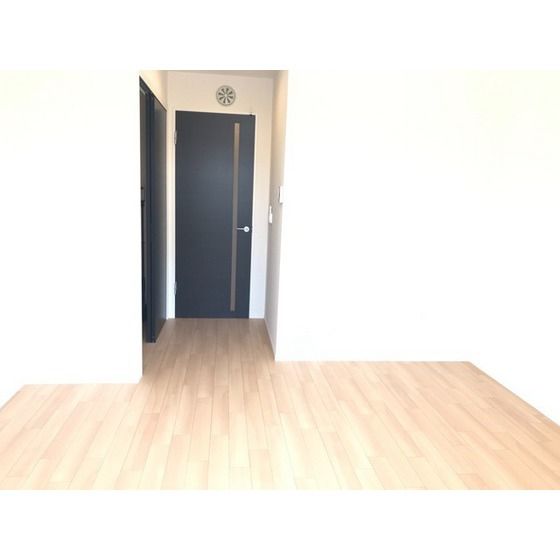 �y�����E���r���O�z�@