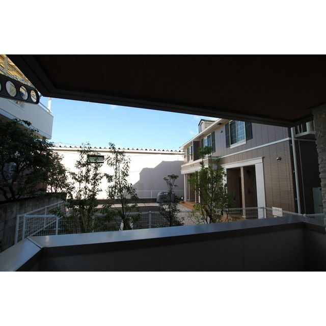 �y���]�z�@