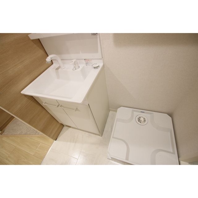 �y���ʏ��z�@�V�����v�[�h���b�T�[��