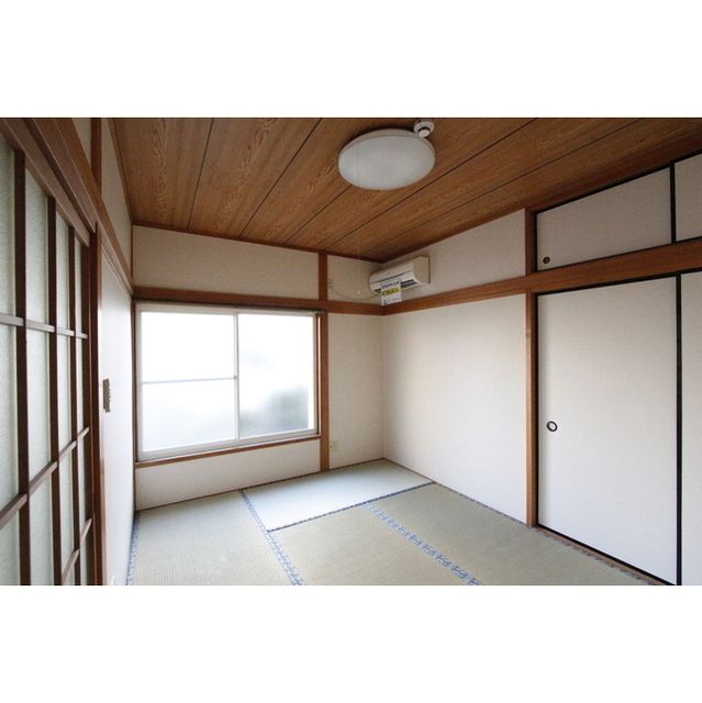 �y�����E���r���O�z�@6���̘a��