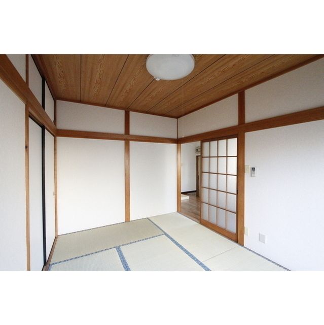 �y�����E���r���O�z�@