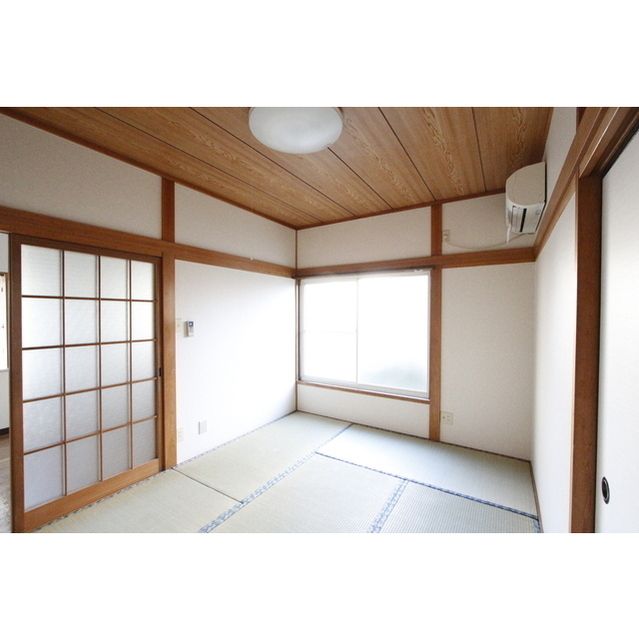 �y�����E���r���O�z�@