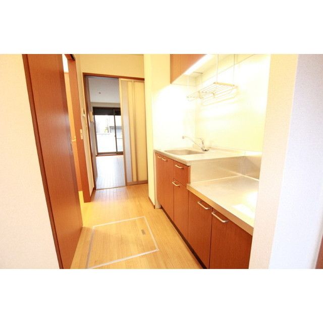 �y�L�b�`���z�@