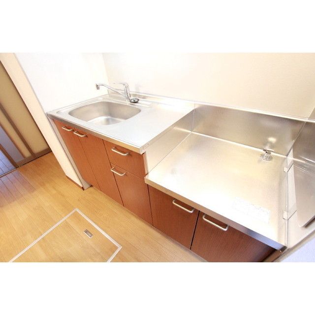 �y�L�b�`���z�@