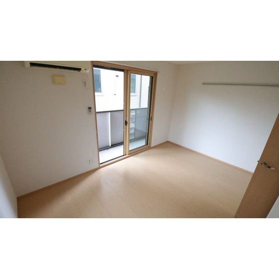 �y�����E���r���O�z�@