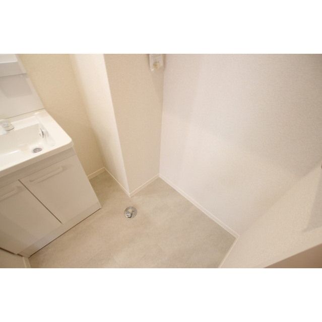 �y���̑��ݔ��z�@