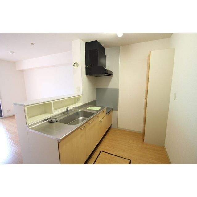 �y�L�b�`���z�@