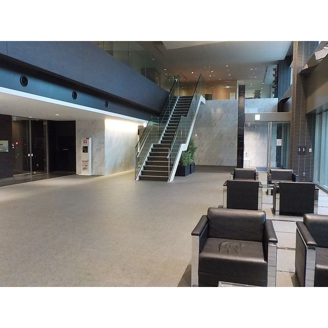 �y�G���g�����X�z�@