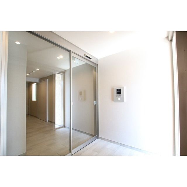 �y�G���g�����X�z�@