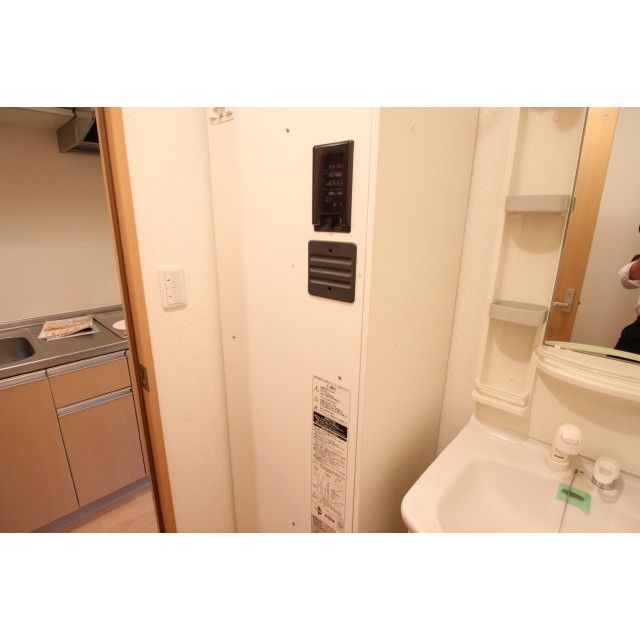 �y���̑��z�@�d�C������