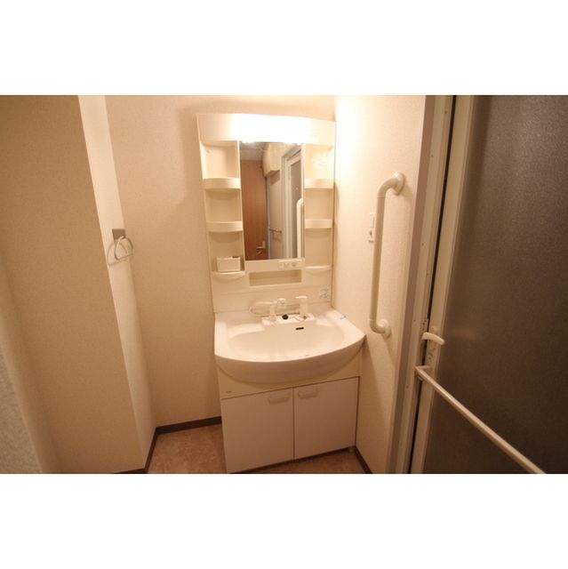 �y���ʏ��z�@