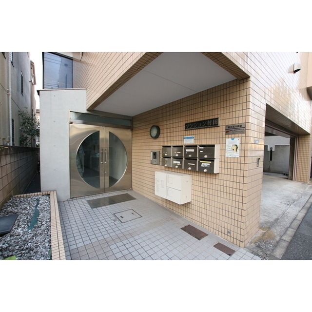 �y�G���g�����X�z�@