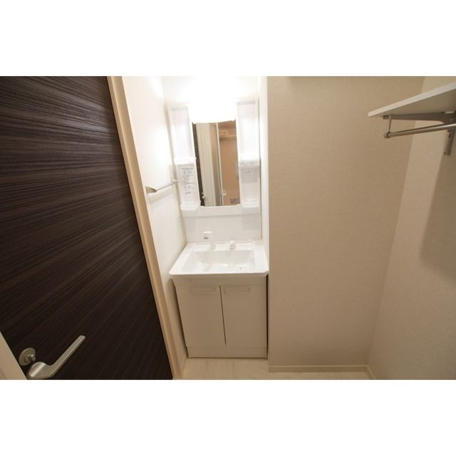 �y���ʏ��z�@�V�����v�[�h���b�T�[�t���Ɨ����ʑ�