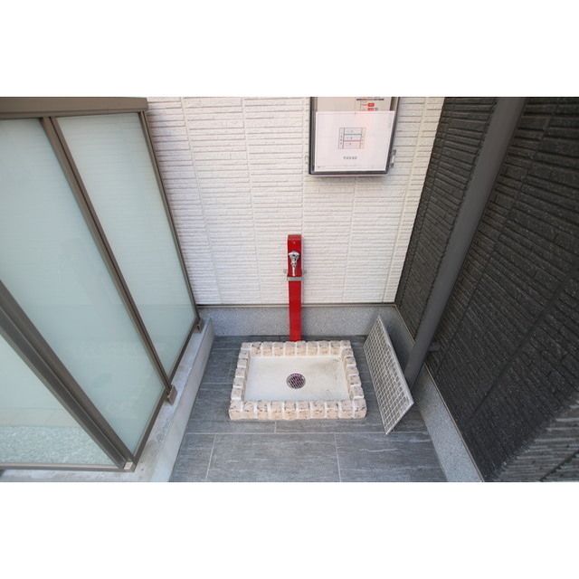 �y�G���g�����X�z�@