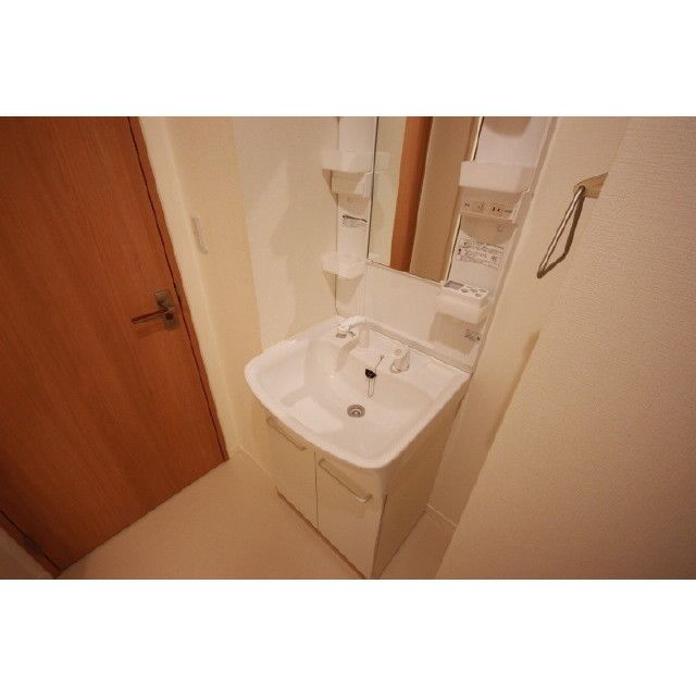 �y���ʏ��z�@�����Ɋ������Ɨ����ʑ�I