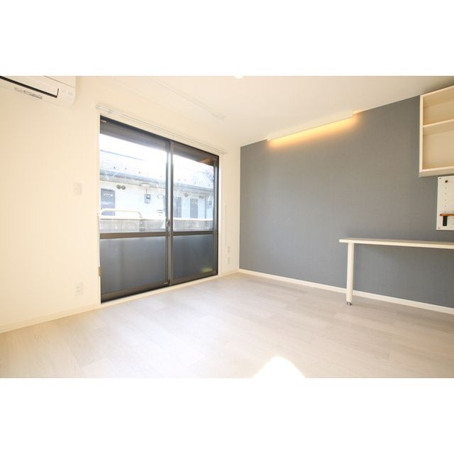 �y�����E���r���O�z�@6.8���̗m��