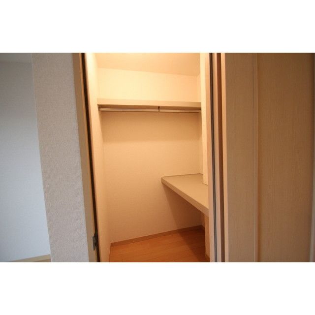 �y���[�z�@�l�C�̃E�H�[�N�C���N���[�[�b�g