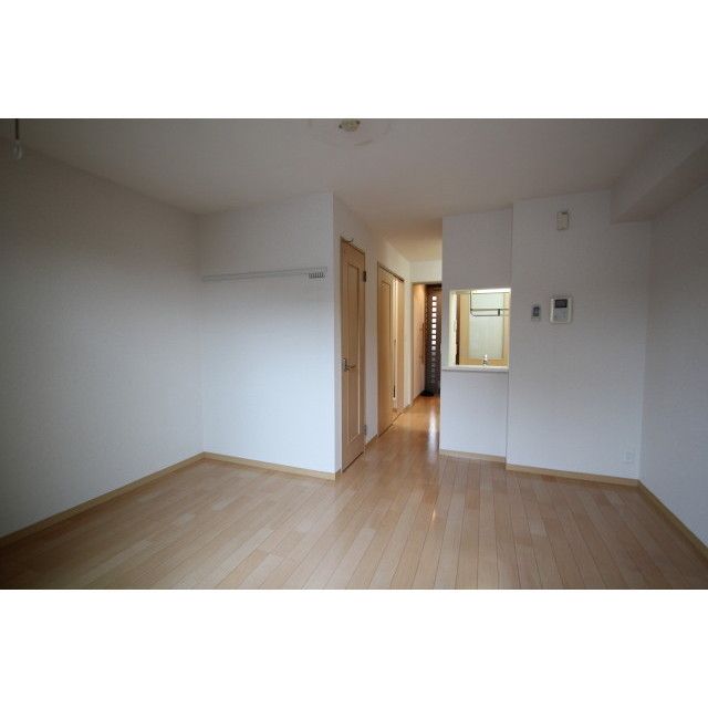 �y�����E���r���O�z�@6.8���̗m��