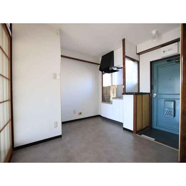 �y�L�b�`���z�@