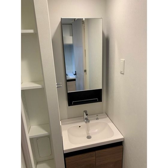 �y���ʏ��z�@���ʐ^�͔��]�^�C�v