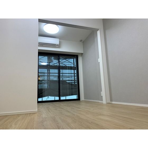 �y�����E���r���O�z�@���ʐ^�͔��]�^�C�v