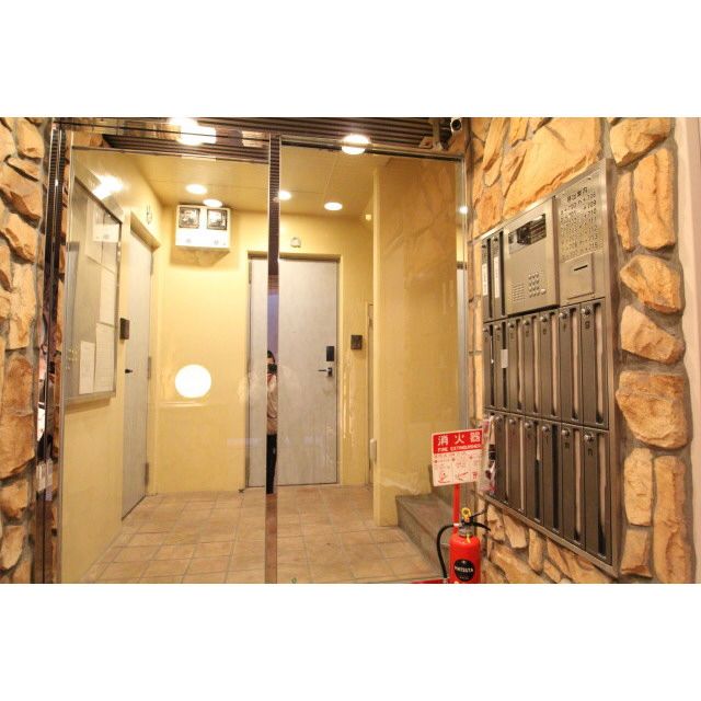 �y�G���g�����X�z�@