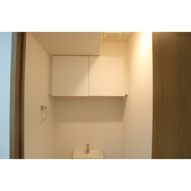 �y�g�C���z�@