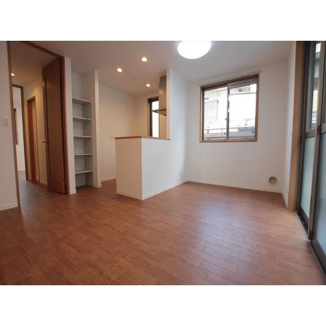 �y�����E���r���O�z�@���L�X11.4���̃��r���O��