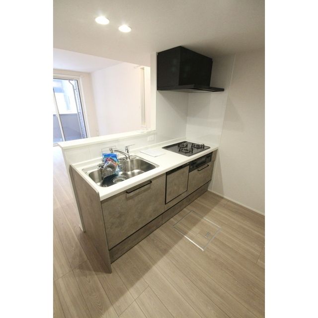 �y�L�b�`���z�@�H���t���̃V�X�e���L�b�`���I