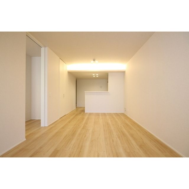 �y�����E���r���O�z�@