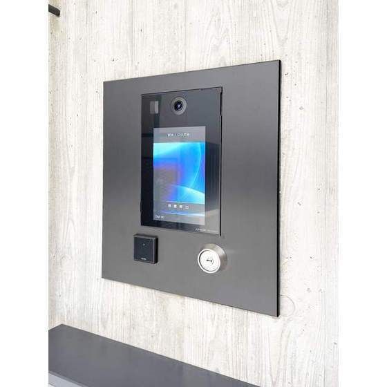 �y�G���g�����X�z�@