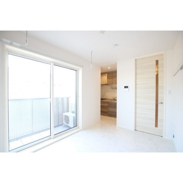 �y�����E���r���O�z�@7�D59���̗m����