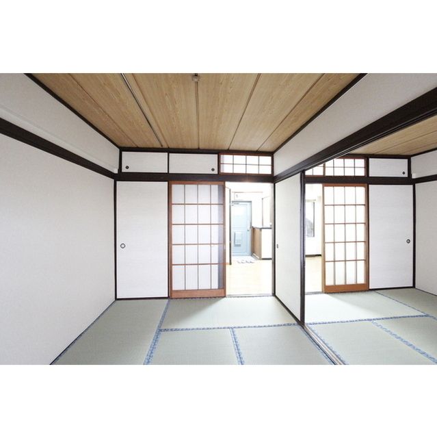 �y�����E���r���O�z�@