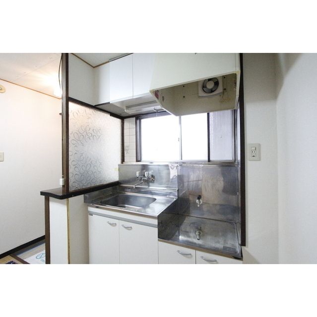 �y�L�b�`���z�@